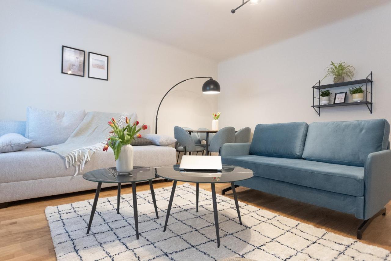 Chic 1-Bed Apt By Canal Walk To Historic Centre Wina Bagian luar foto